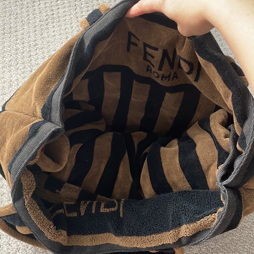 Fendi Tote Bag - Picture 4 of 5